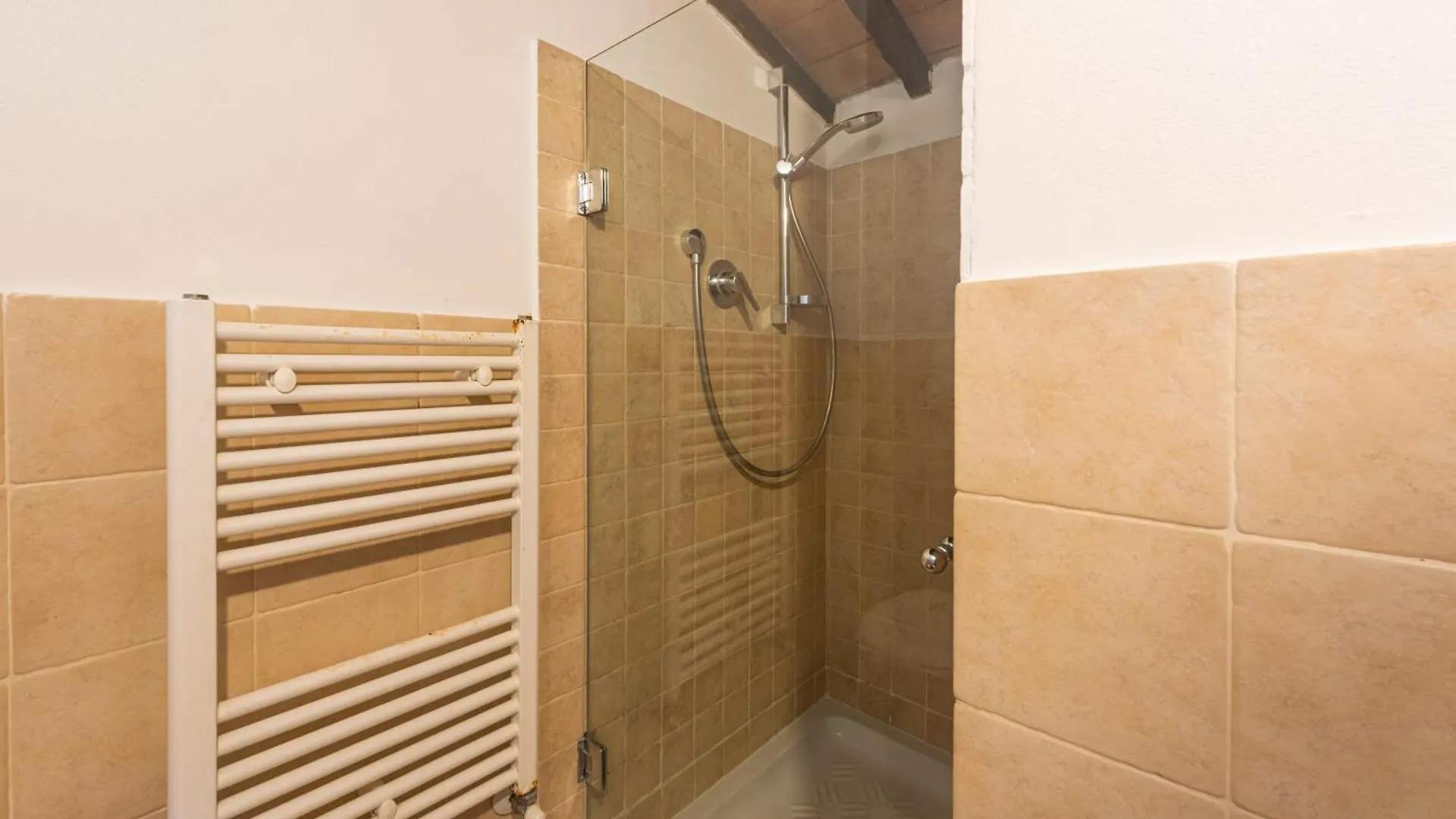 The Luxor Suites - Corsica Firenze Italia
